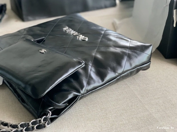 First Bag Ru HANDBAG CHANEL 22 0817